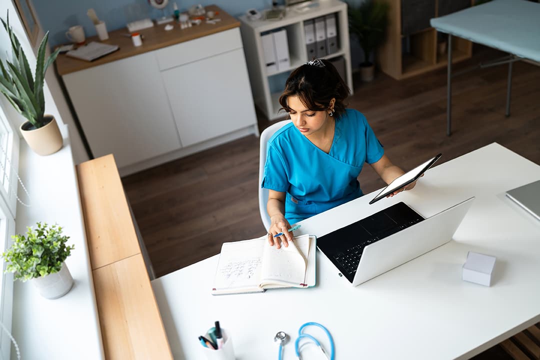 Nurse studying 